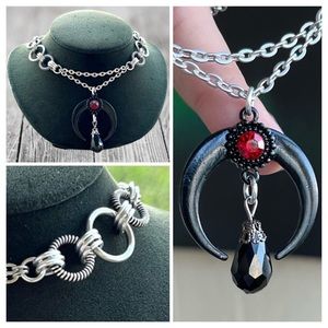 Handmade maille choker necklace black up side down moon lunula red & black stone